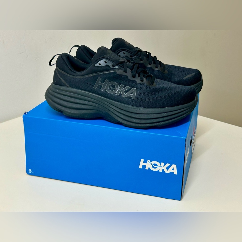 Men’s 10 2E Hoka One One Bondi 8 Triple Black Running Shoes